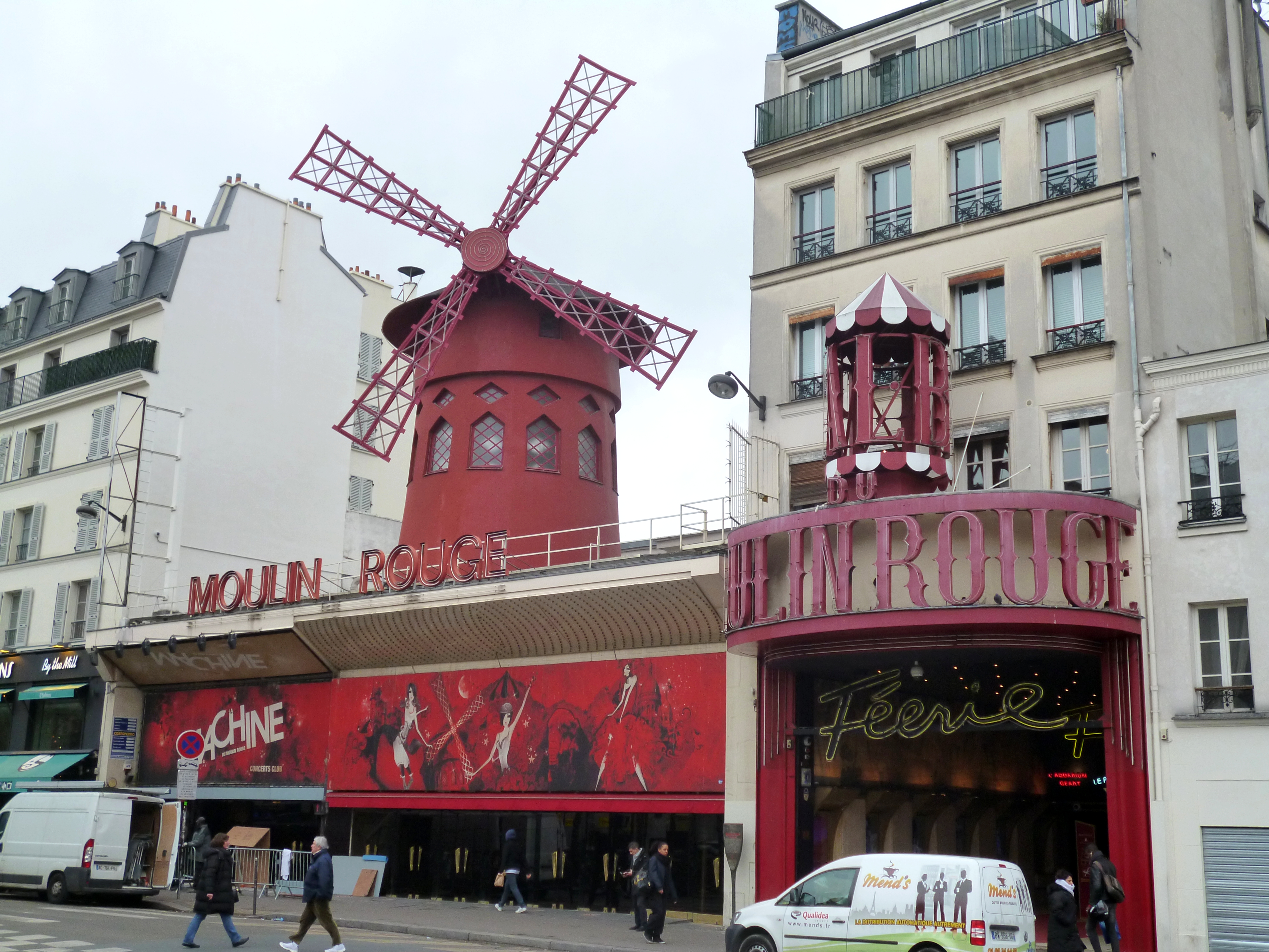 Moulin Rouge em Paris