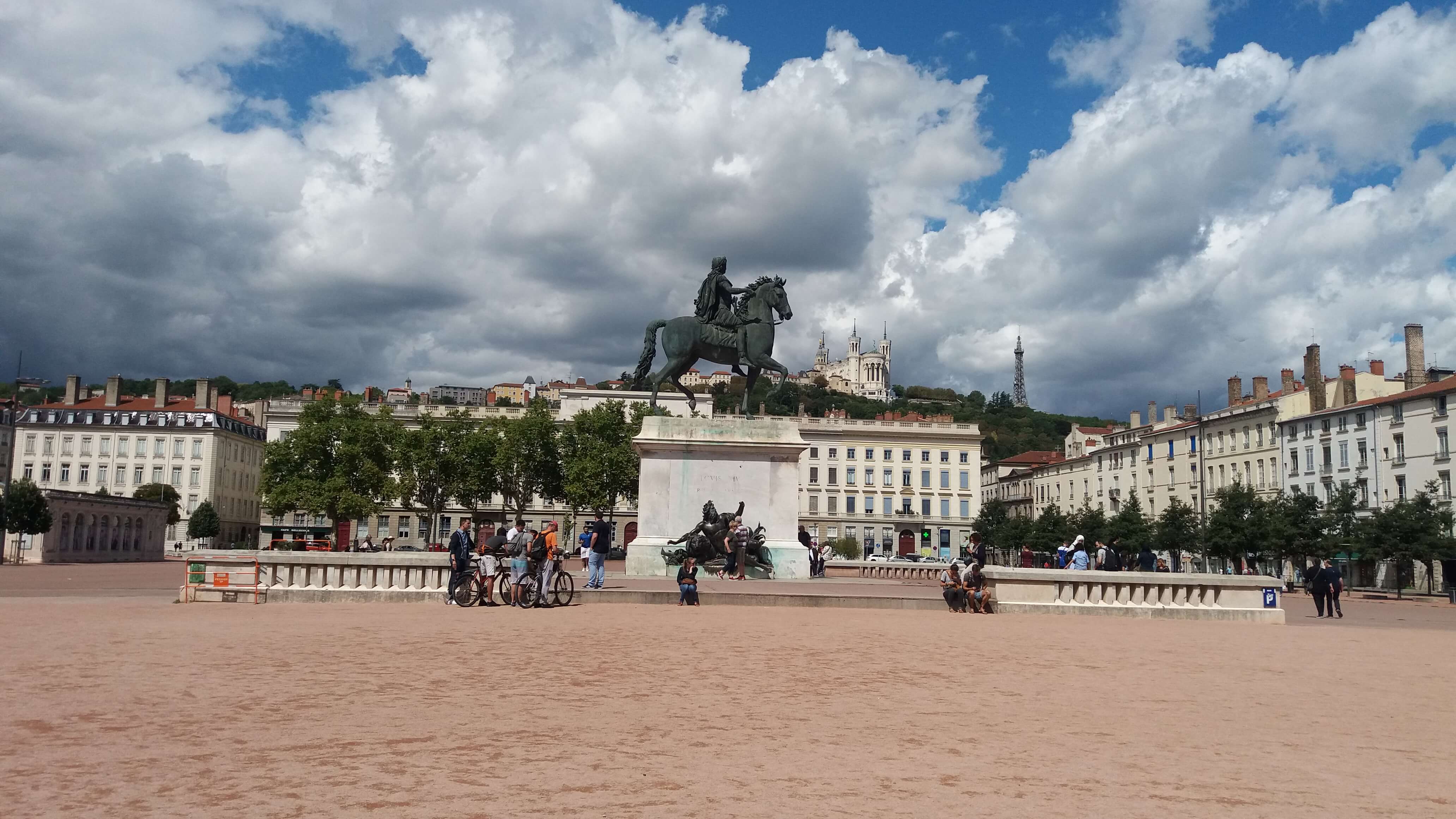 três dias em Lyon