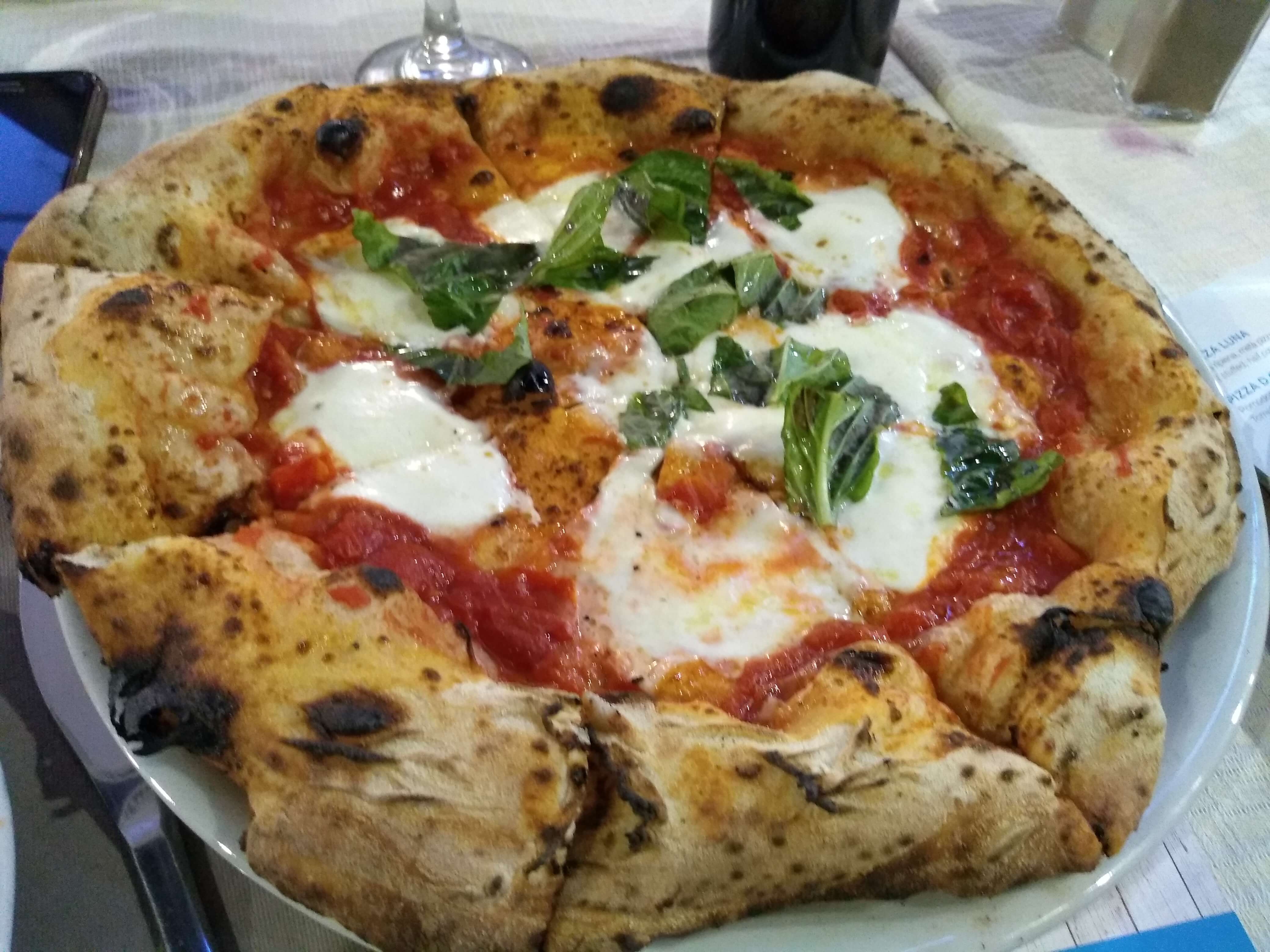 Pizza em Nápoles