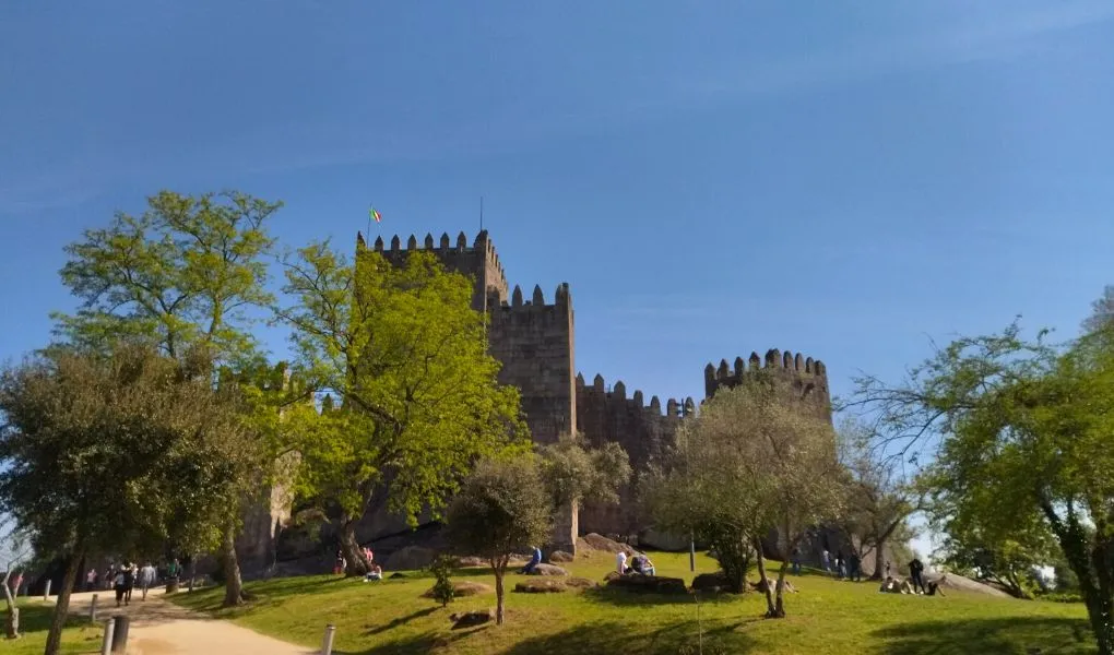 o que fazer em guimarães em um dia